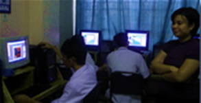 Ma\'am Dianne supervises Photoshop contest.