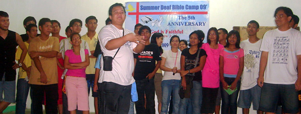 Sir Ervin introduces the MCCID delegation.