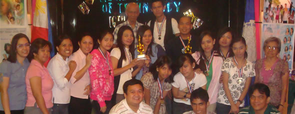 Winners of Best Relationship Drama, third year students section B together with faculty, administrators and judges