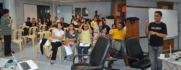 Sir Jojo explains web accessibility to the group with Sir Jerome.